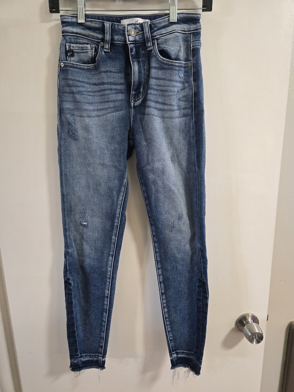 KanCan High Rise Distressed Skinny Jeans Womens Size 1 Raw Hem Stretch Denim